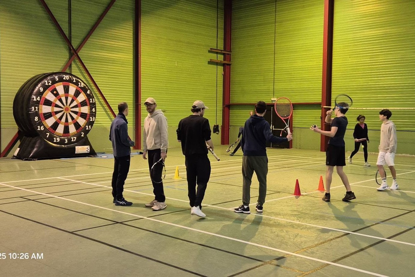 Une cible géante est installée...